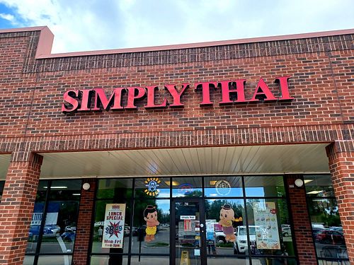 Exterior of building at Simply Thai in Fort Collins