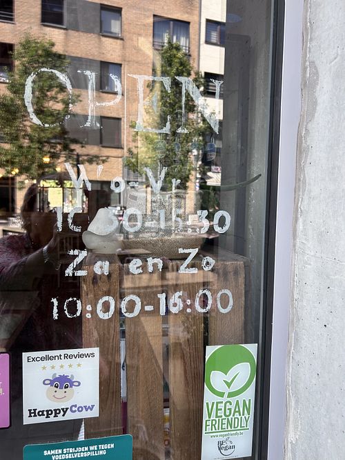 Hours   at El Verde in Genk