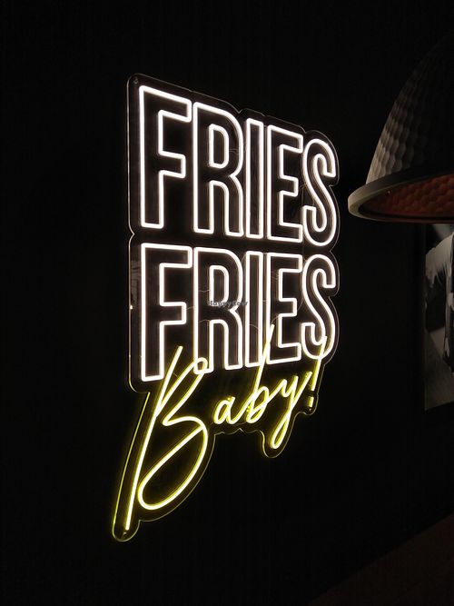 All about chips. at Frittenwerk - Hbf Mainz in Mainz