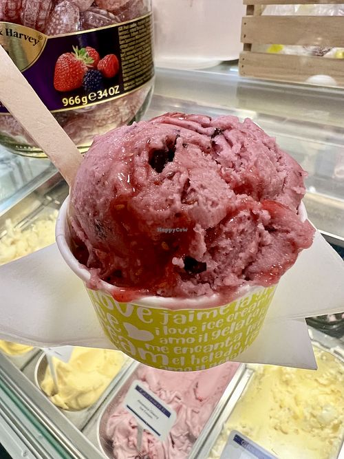 Vegan berry with oat milk  at Giulianotti E in Stonehaven