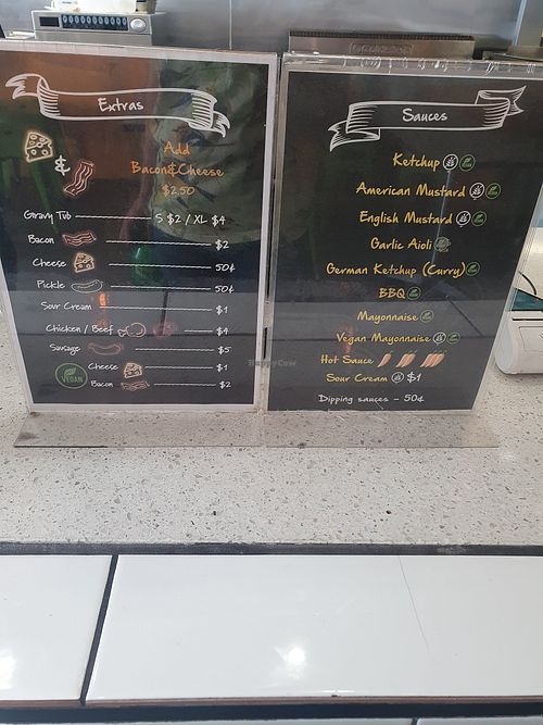 Everything vegan is labeled clearly at 5 Dogs in Loganlea