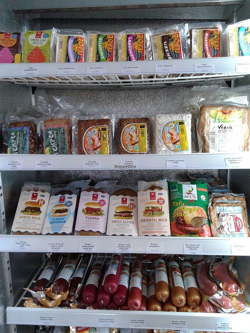 Tofu and other vegan proteins at Evergreen in Warsaw