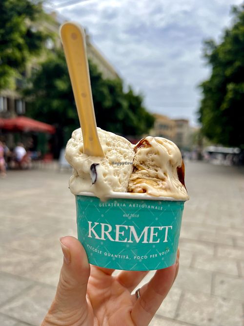 Coconut & caramel  at Kremet Gelateria in Cagliari