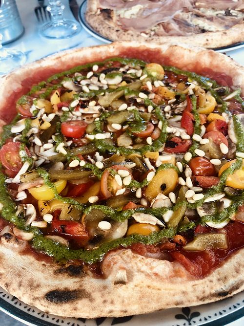 Pizza Vegetariana (tomato base w/extra mushrooms)  at Nonno Leo in La Rochelle