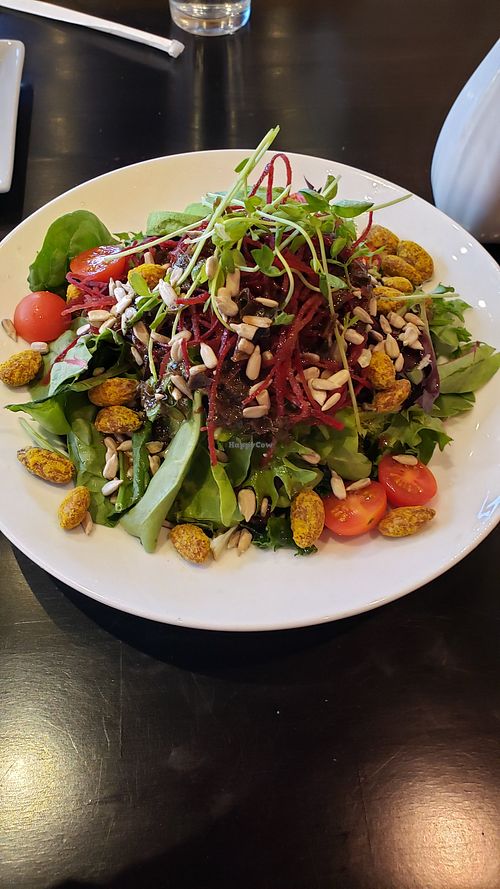 Superfood Salad at VeStation Urban Organic Kitchen in Sherman Oaks