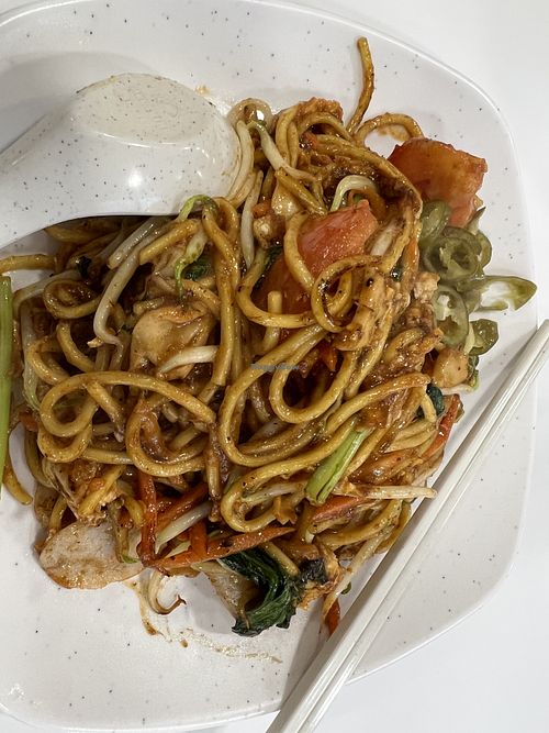 Mee goreng- superb wok hei  at Jing Xin Vegetarian Food 净心素食 - Novena in Central Singapore