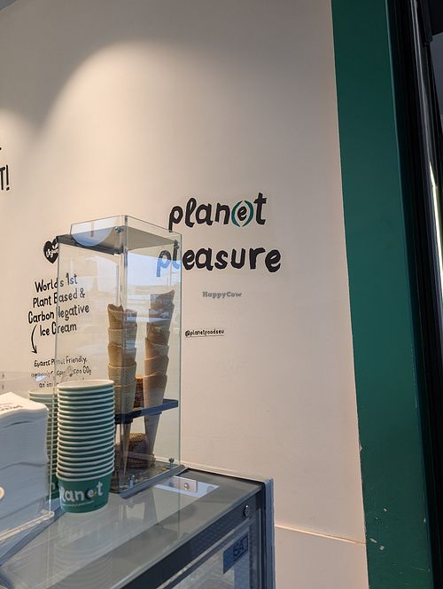 Planet pleasure at Plan(e)t Ice Cream in Athens