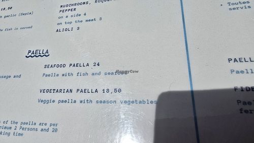 Vegetarian paella on menu at Cheers Playa in Lestartit