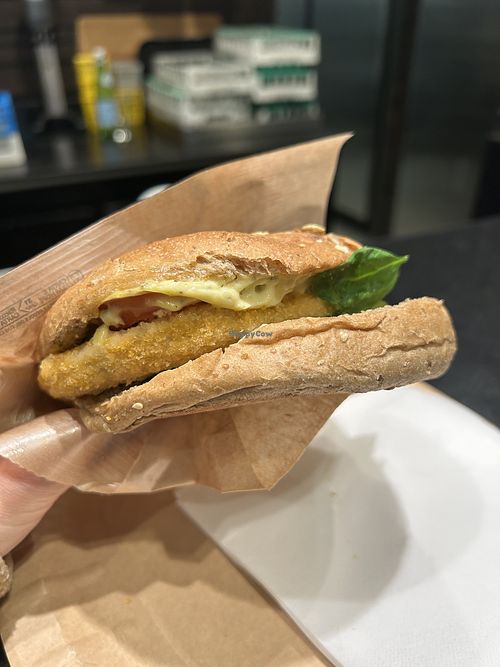 Plant-based sandwich with tartar sauce   at Puro Gusto in Venice