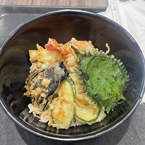 Vegan tempura don #Veganuary at Wayo Delikatessen und Sushi Bistro in Dusseldorf