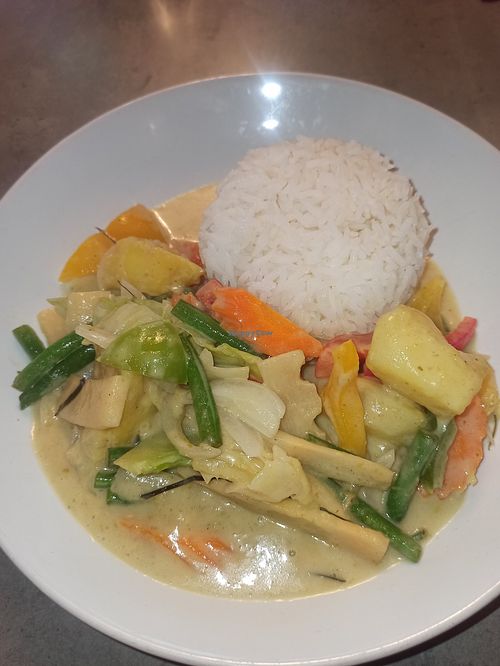 Thai green curry kang keaw wan at The Cabana in Jersey