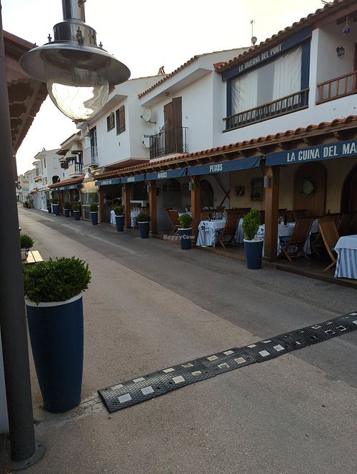 Restaurant at La Taberna del Puerto in Sitges