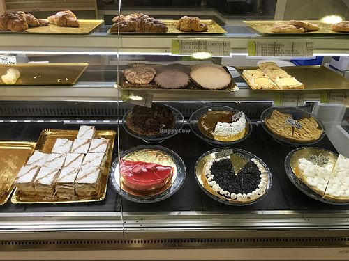 pasteles veganos  at Tres Semillas in Alicante