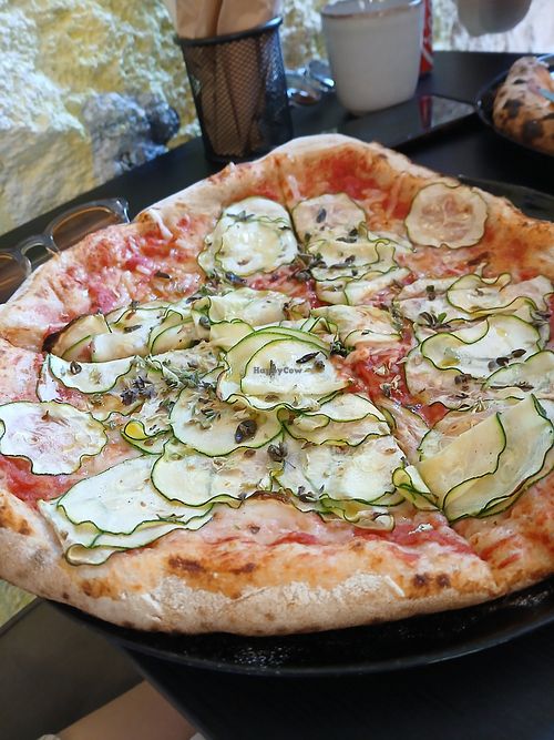 Vegan zucchini at Formaggio 011 in Porto