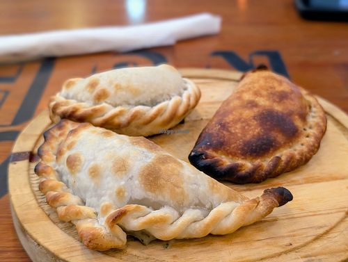 3 empanadas at Menta y Limón in Buenos Aires