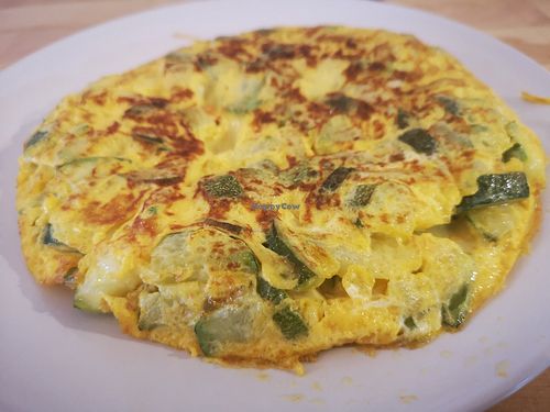 Tortilla aus Zucchini und Ei at Madrid-Berlin Bistro in Fisterra
