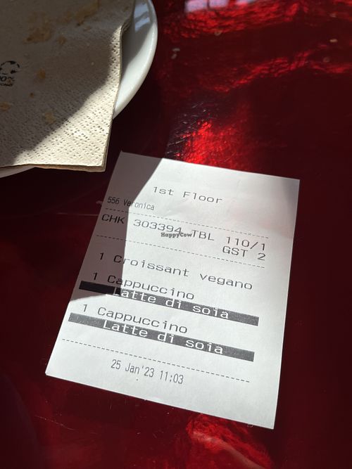 Also has soy milk for coffees  at Illy Caffè in Venice