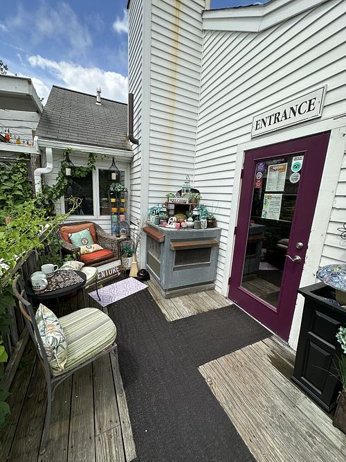 Main entrance  at Abroad in Orleans