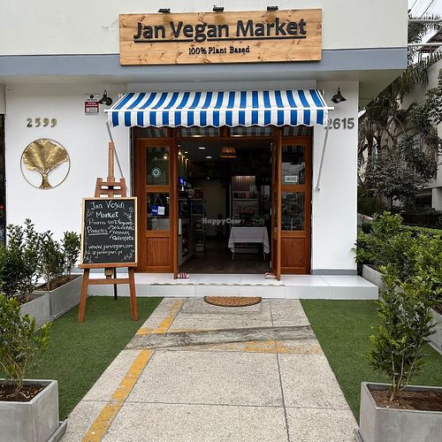  at Jan Vegan Market in Lima