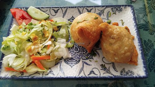 Samosas at Taj Mahal in San Fernando