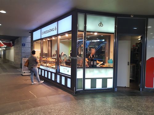 Exterior in underpass at Brezelkönig in Wil