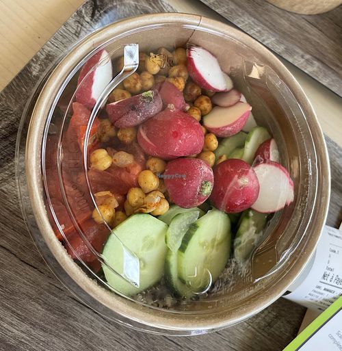 Salat mit Quinoa und Gemüse  at Green Is Better in Aix-en-provence