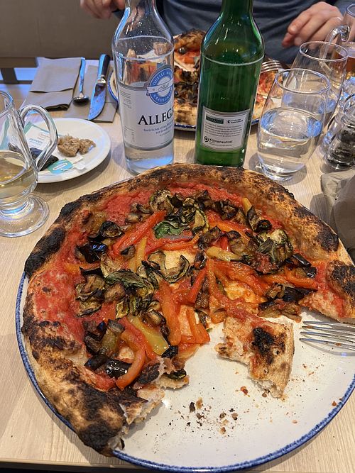 Vegane Pizza   at Damia Pizza in Davos