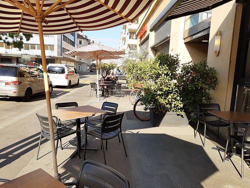 Outdoor seating at L'Osteria in Biel