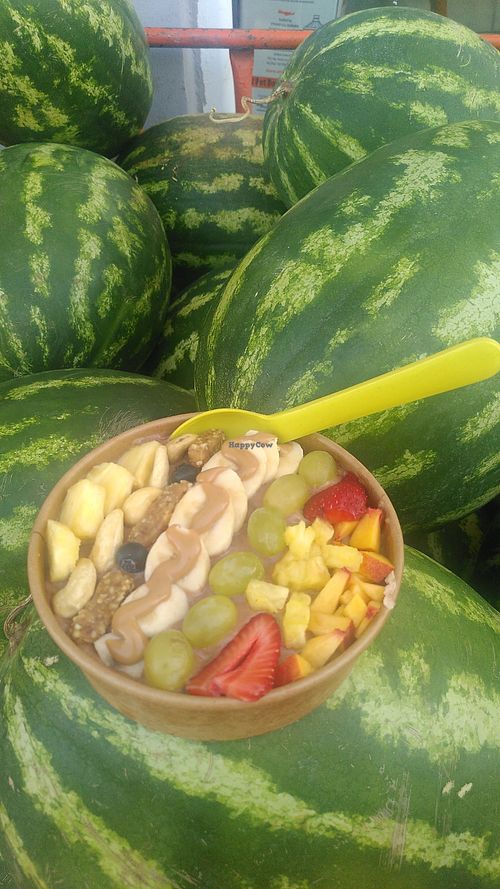 Snickers vegan sugar free ice cream at Lackis Juice Bar in Euboea