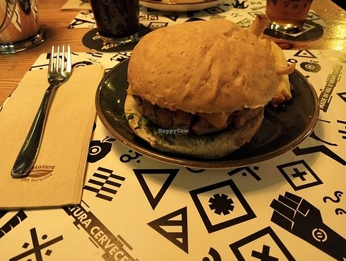 Hamburguesa at REFU Birreria in Lleida