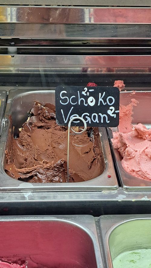 Vegan chocolate at Eiscafé Dolomiti in Esslingen