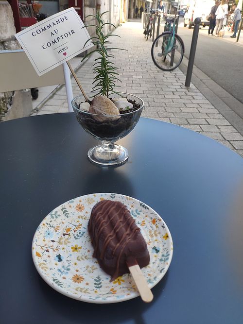 Esquimau Caramel at La Cabosse Enchantée in La Rochelle