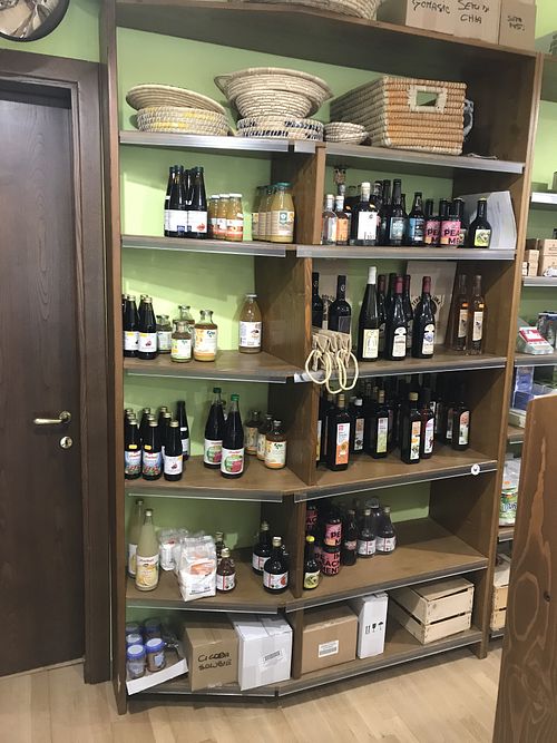 Wine, oil  at La Gallina Cubista in Pontremoli