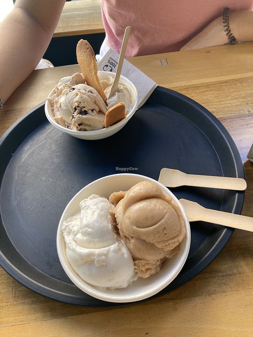 Glace marrons et noix de Coco   at Sur le Bout de la Langue in Lyon