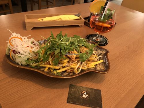 Mango salad   at Miss Vegan in Berlin