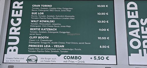 Speisekarte mit einem veganen Burger at Jones in Voehringen