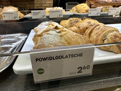 powidlgolatsche (danish)  at Anker - Südtiroler Platz in Salzburg