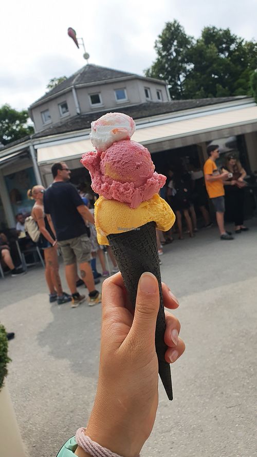 Raspberry + Mango and some lemon to try out at Eispavillon am See in Bregenz