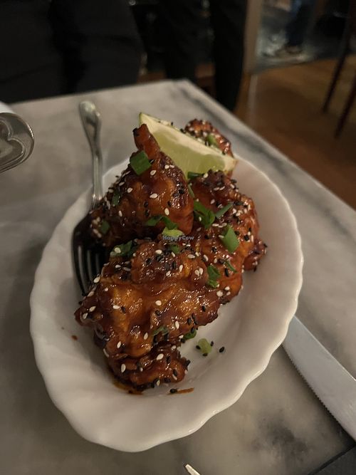 KFC - Korean fried cauliflower   at Espécie in Porto