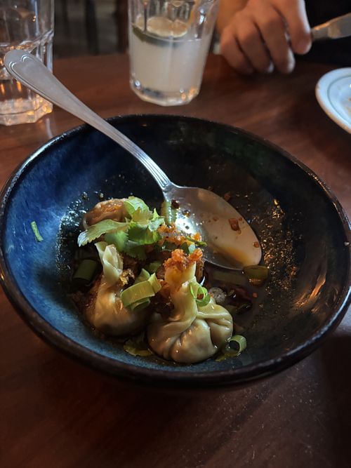 Dumplings - também bastante picante   at Espécie in Porto