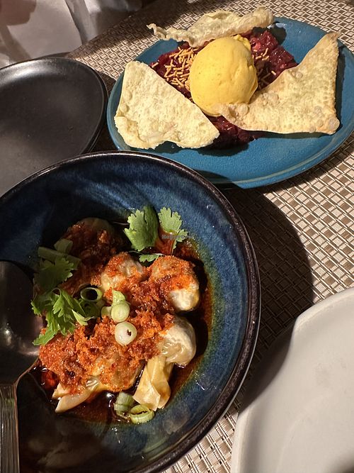   at Espécie in Porto