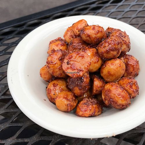 vegan roasted macadamia nuts  at Big Island Brewhaus in Waimea