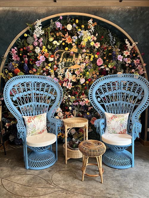 Photo  corner   at Tonklar Facai -  Ari Soi 1 in Bangkok