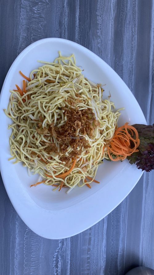 Basic nudeln. Man kann sich aber auch direkt zeug zusammenstellen. (Mit Gemüse tofu sauce etc)  at HQ Wok & Sushi in Waldkraiburg