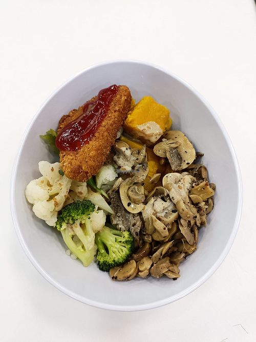 Vegan bowl 
Photo by Alvin Tan. Thx! at Canopy Greens in Central Singapore