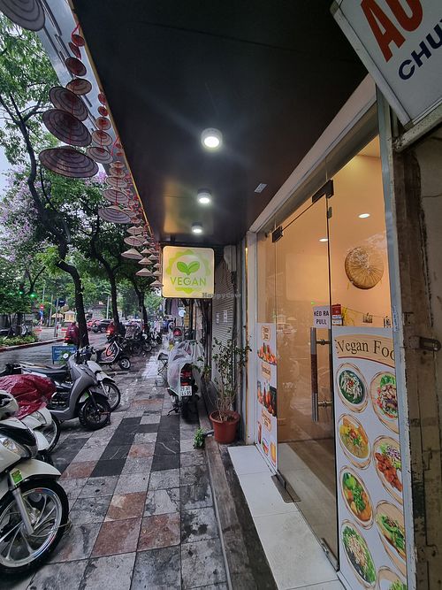  at Lian Hua Vegetarian in Hanoi