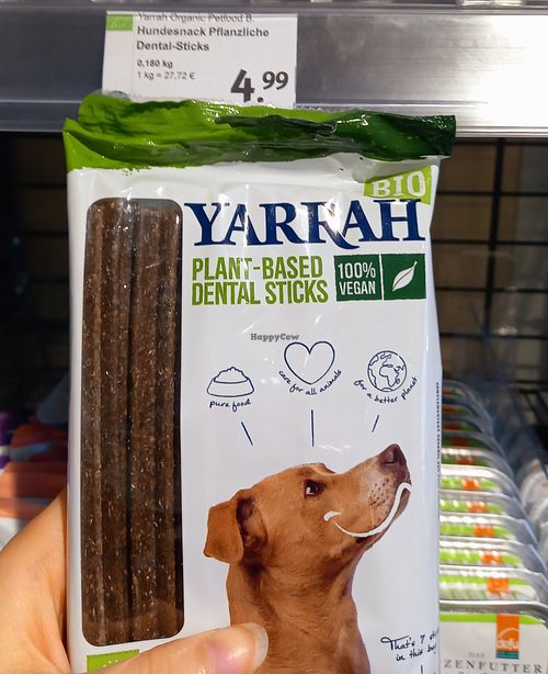 vegane hundesnacks at denn's Biomarkt in Speyer
