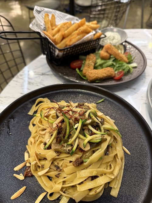Chili oil pasta  at Vegan Amore 蔬慕 in Taipei
