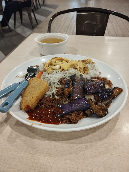 Been hoon, with 3 dish SGD 7 at SIN - Ding Shang Vegetarian 鼎上- T2 in East Singapore