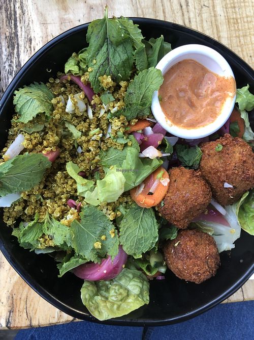 Salade Vegan à la carte  at Les Cochons Flingueurs in Saint Quay Portrieux